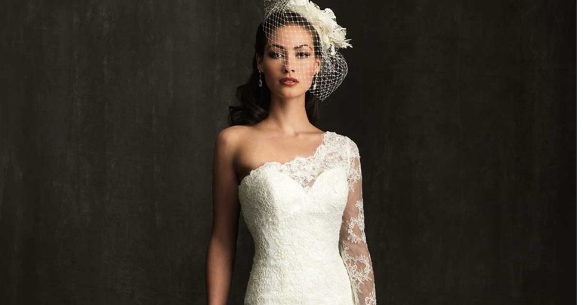 10 Beautiful Long-Sleeve Wedding Dresses 